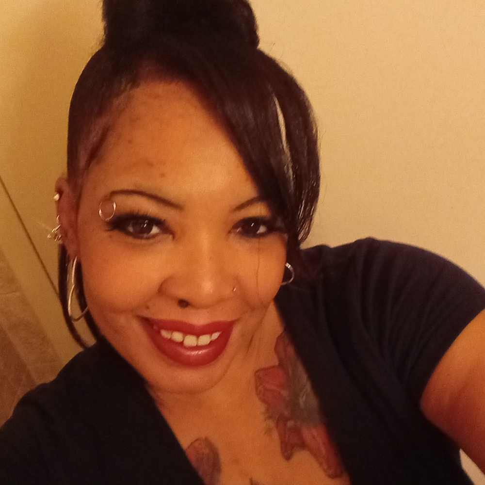 Meet your Posher, Tina